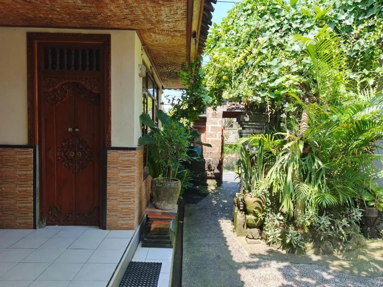 Homestay Bale Bali Kemenuh Apartment Ubud